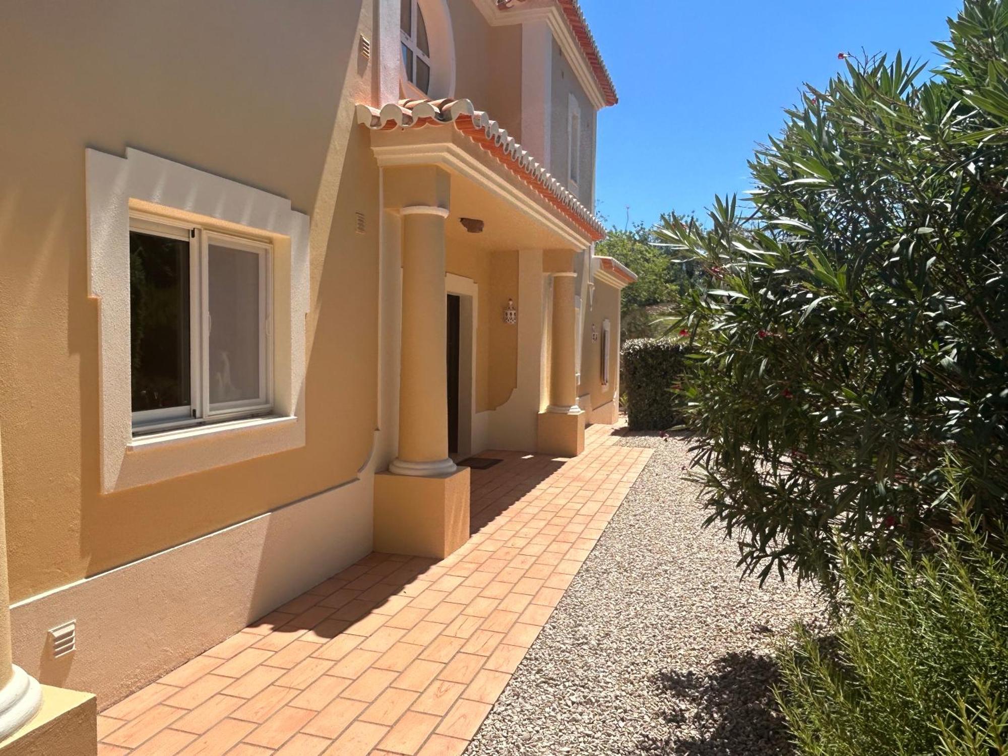 Perfect Golf & For 8 People Estômbar