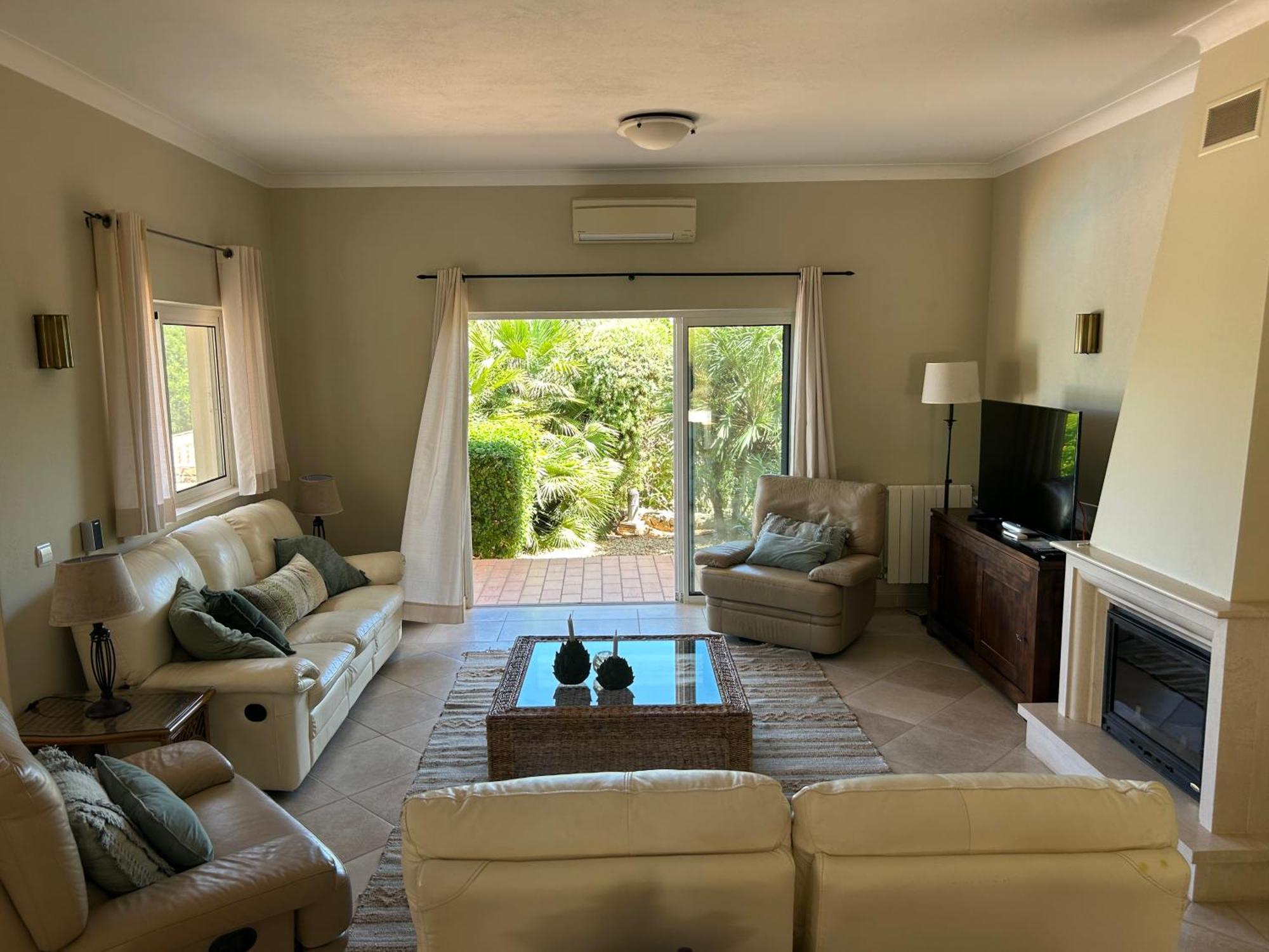 Perfect Golf & For 8 People Estombar
