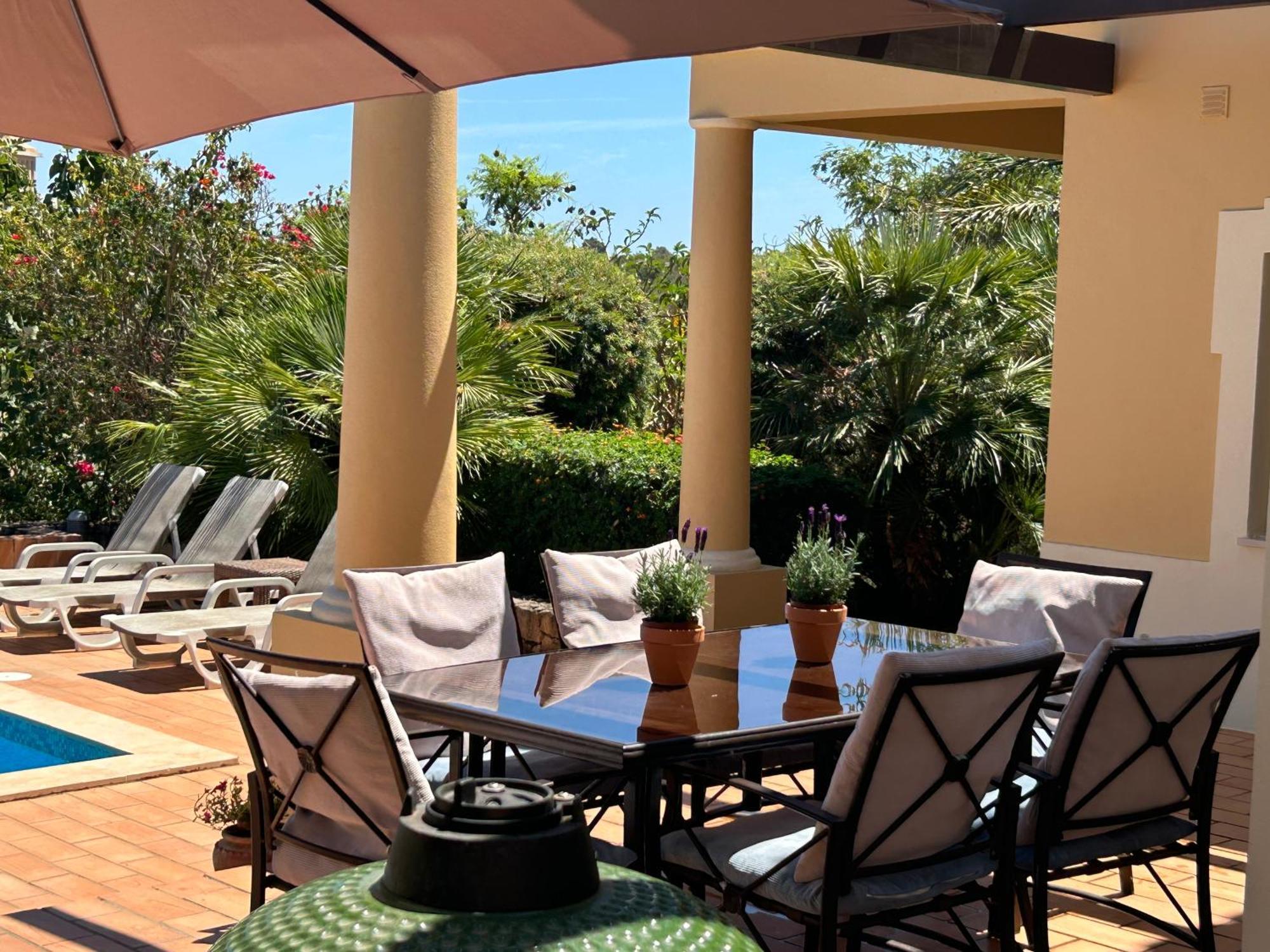 Perfect Golf & For 8 People Villa Estombar